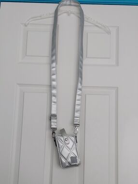 IHKWIP Cell Phone Crossbody